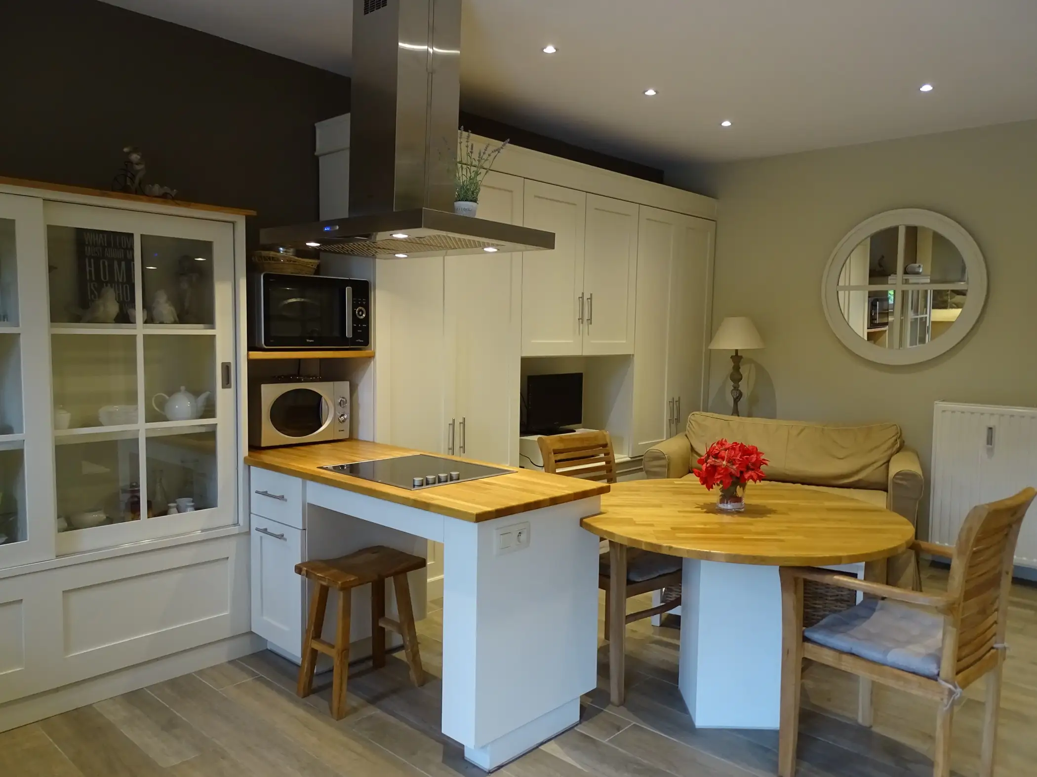 Gîte pour 3 personnes à Anhée Ferme de l’Abbaye de Moulins : Gîte de l’Ermitage